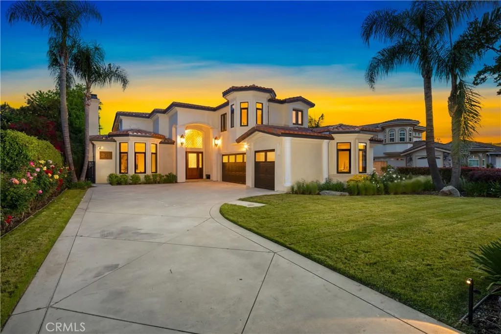 28 W La Sierra Drive