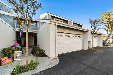 Tiny photo for 815 W Grondahl Street #E, Covina, CA 91722 (MLS # CV25246059)