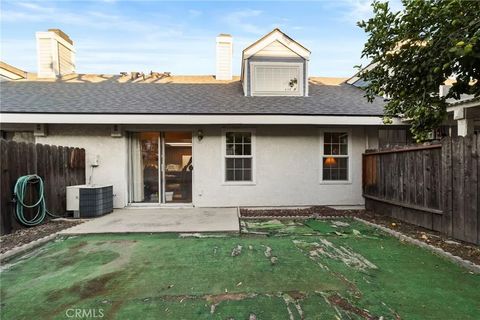 Tiny photo for 815 W Grondahl Street #E, Covina, CA 91722 (MLS # CV25246059)
