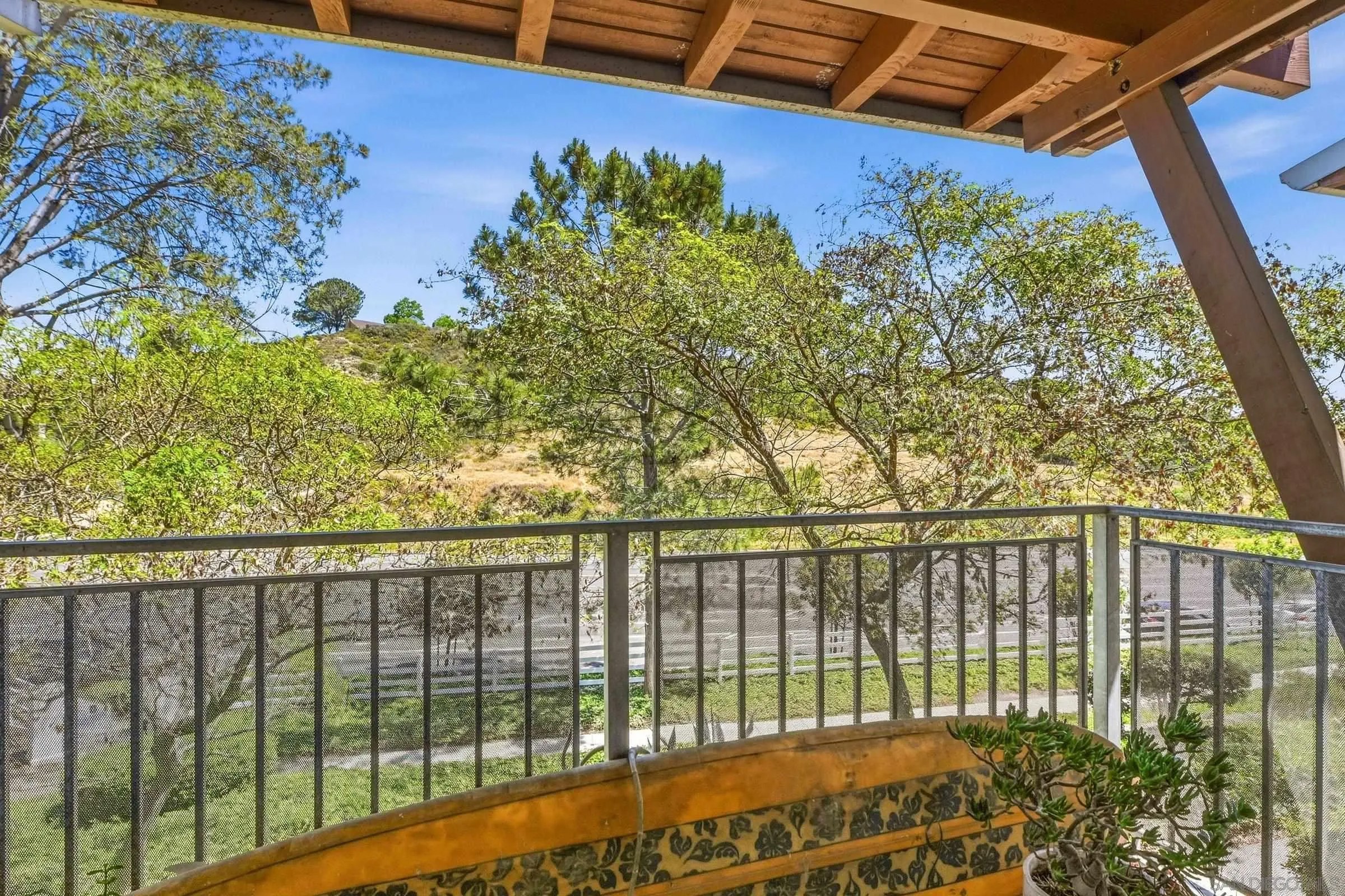 1650 S El Camino Real 204