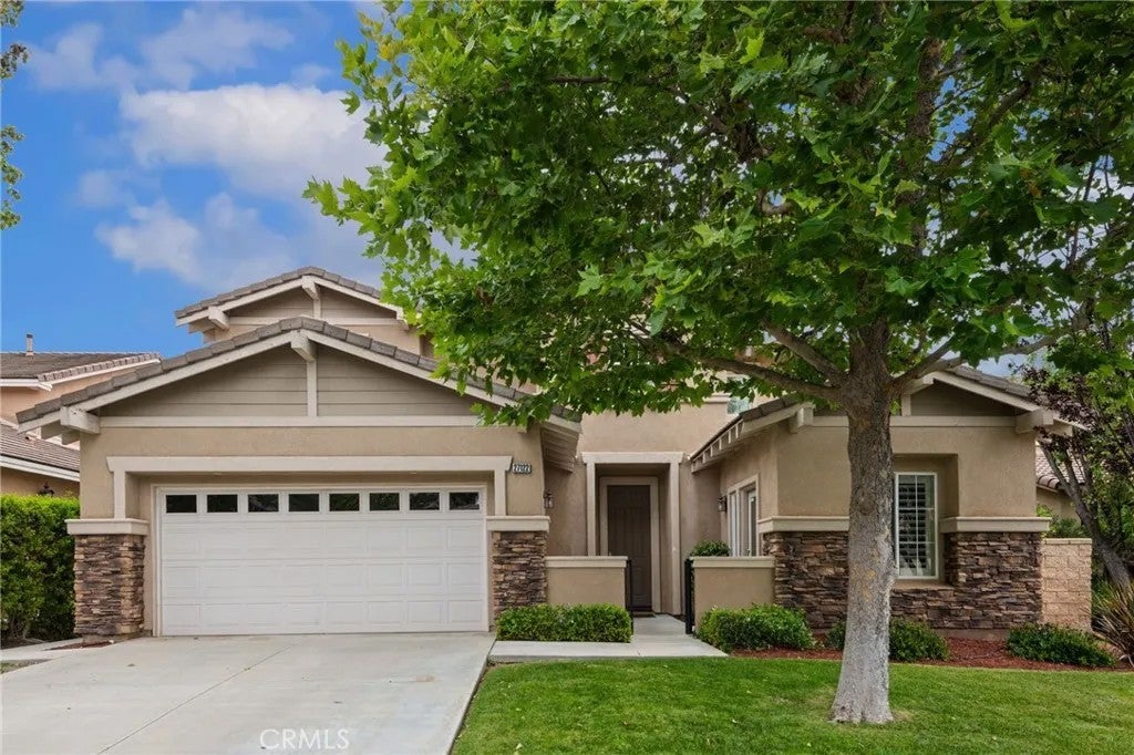 Photo of 27122 Tube Rose Street, Murrieta, CA 92562 (MLS # SW26115684)