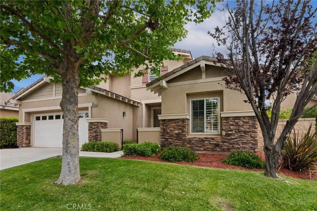 Photo of 27122 Tube Rose Street, Murrieta, CA 92562 (MLS # SW26115684)
