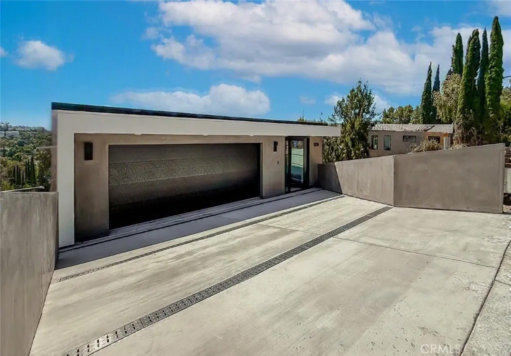 5130 Medina