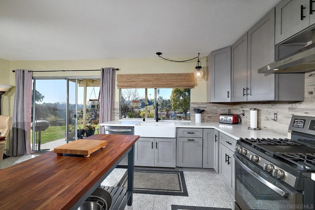 Photo of 4116 Chasin St, Oceanside, CA 92056 (MLS # 260004581)