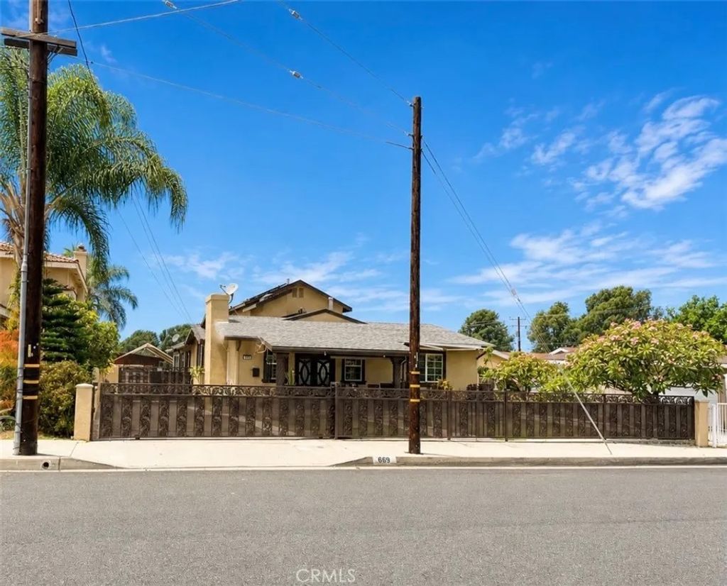 Photo of 669 N 5th ST, La Puente, CA 91744 (MLS # CV26112937)