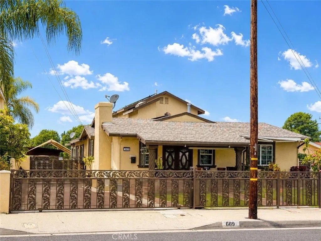Photo of 669 N 5th ST, La Puente, CA 91744 (MLS # CV26112937)