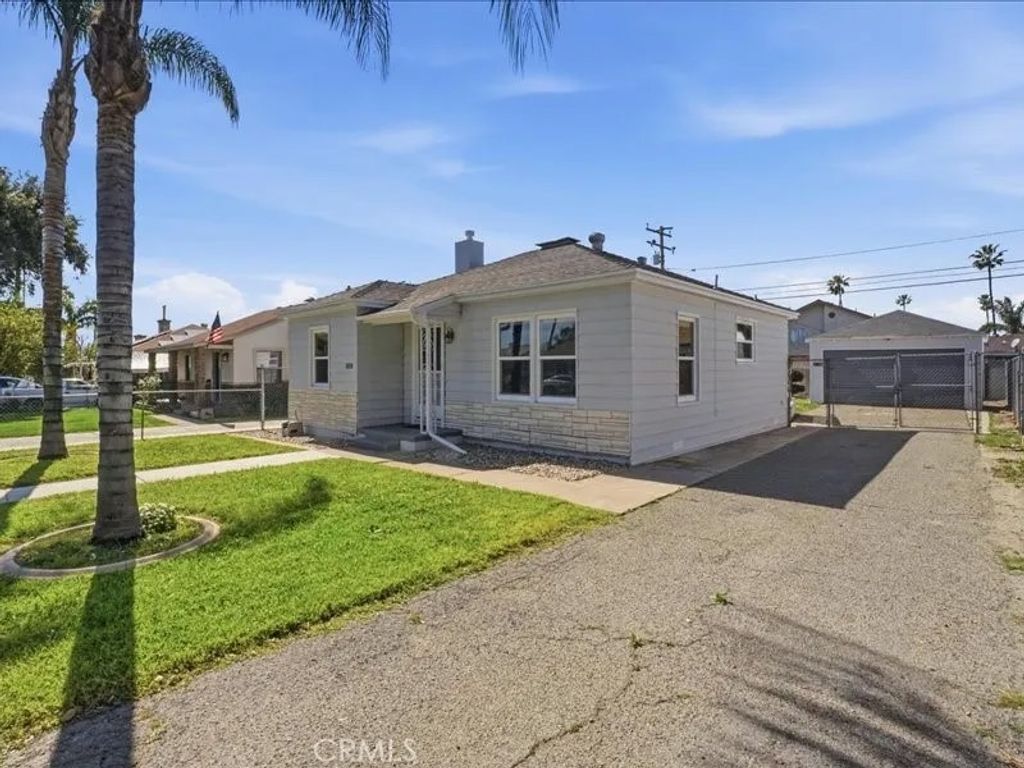 Photo of 8658 Newport Avenue, Fontana, CA 92335 (MLS # SB26080801)