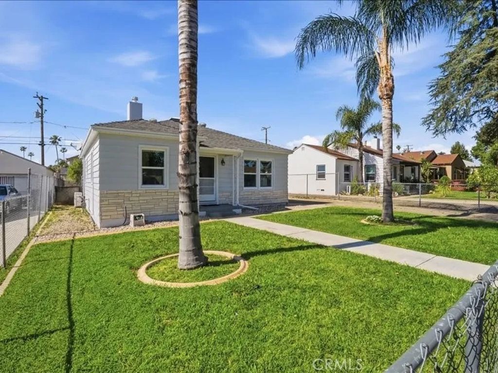 Photo of 8658 Newport Avenue, Fontana, CA 92335 (MLS # SB26080801)