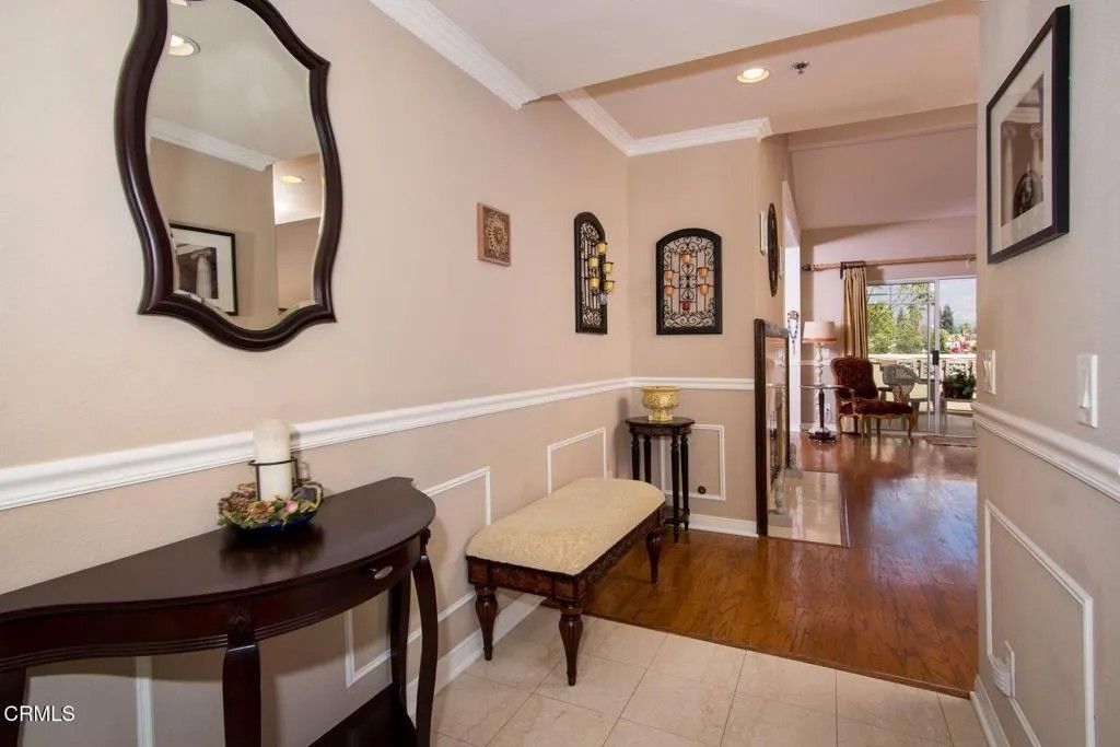 Photo of 202 S Holliston Avenue #301, Pasadena, CA 91106 (MLS # P1-25700)