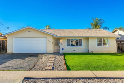 1440 Wilson Ave Escondido CA 92027