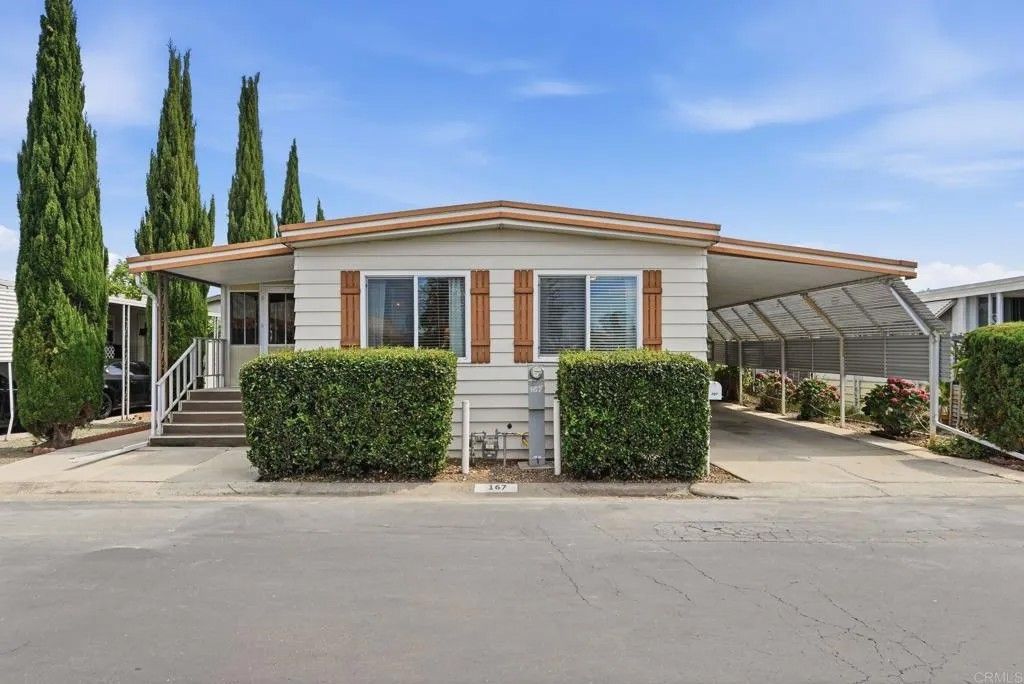 Photo of 1010 E Bobier DR #167, Vista, CA 92084 (MLS # NDP2606408)