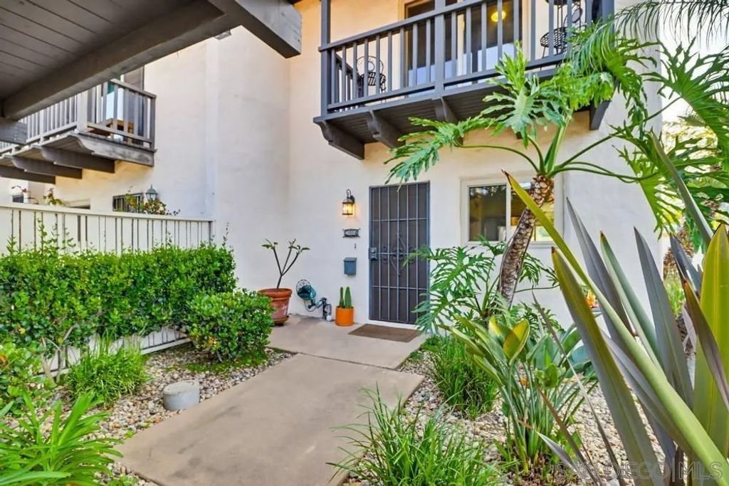 Photo of 4202 Loma Riviera Ln, San Diego, CA 92110 (MLS # 260006298)