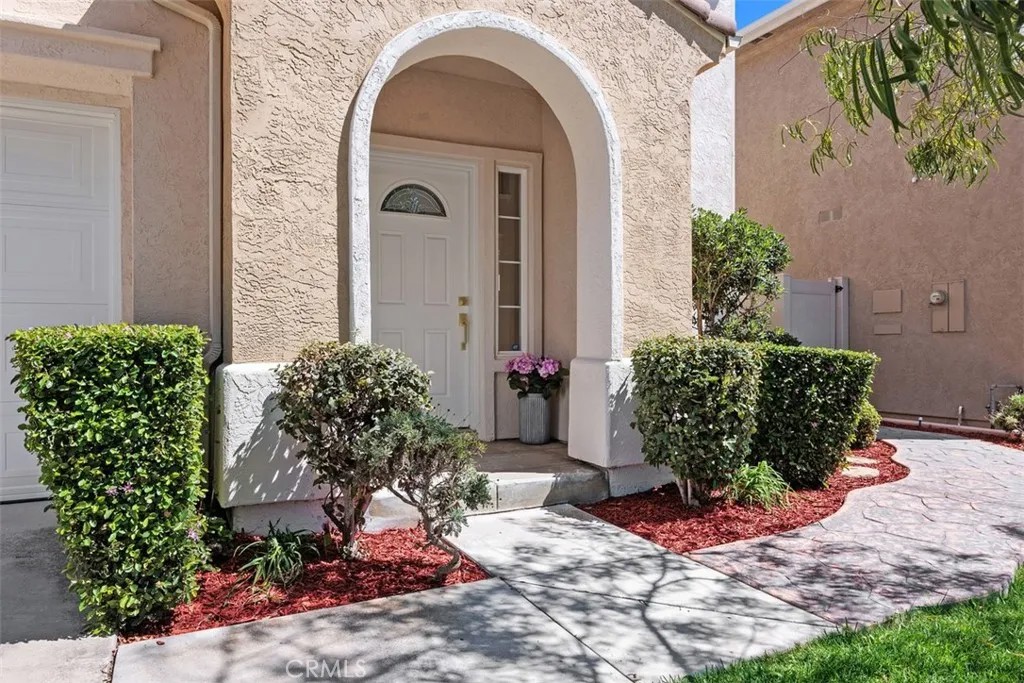 4289 Calle Isabelino