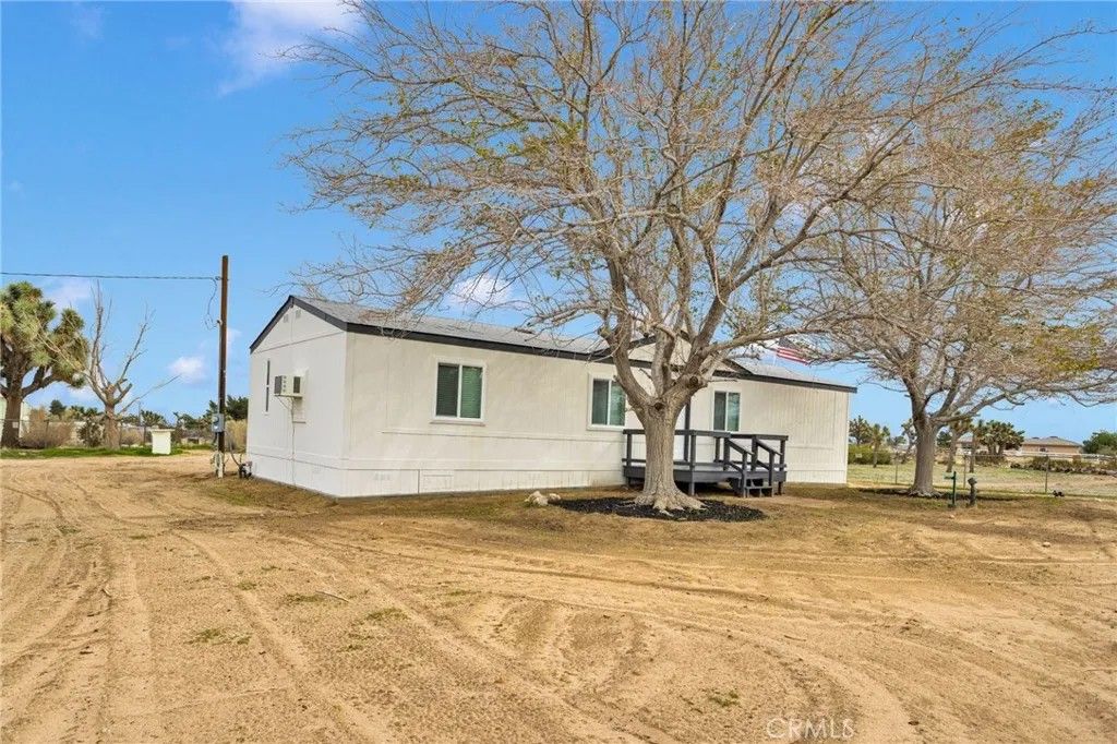 Photo of 6450 Maricopa Road, Phelan, CA 92371 (MLS # HD26004525)