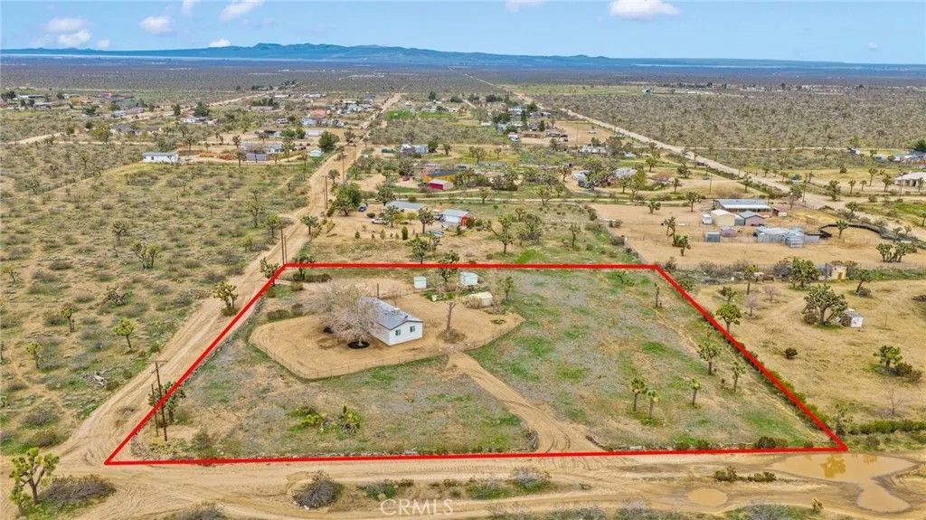 Photo of 6450 Maricopa Road, Phelan, CA 92371 (MLS # HD26004525)