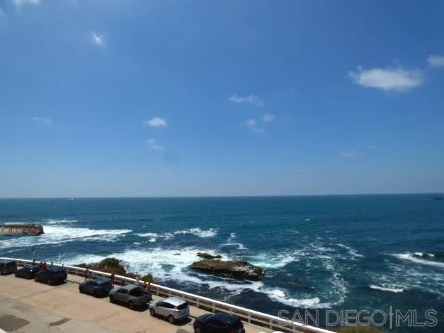 939 Coast Blvd 6A