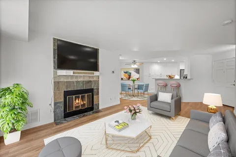 7283 Camino Degrazia Unit 11, San Diego, CA 92111 - #: 250040568