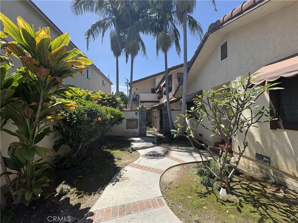 246 E Hullett Street