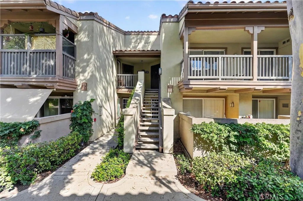 2800 Keller 70