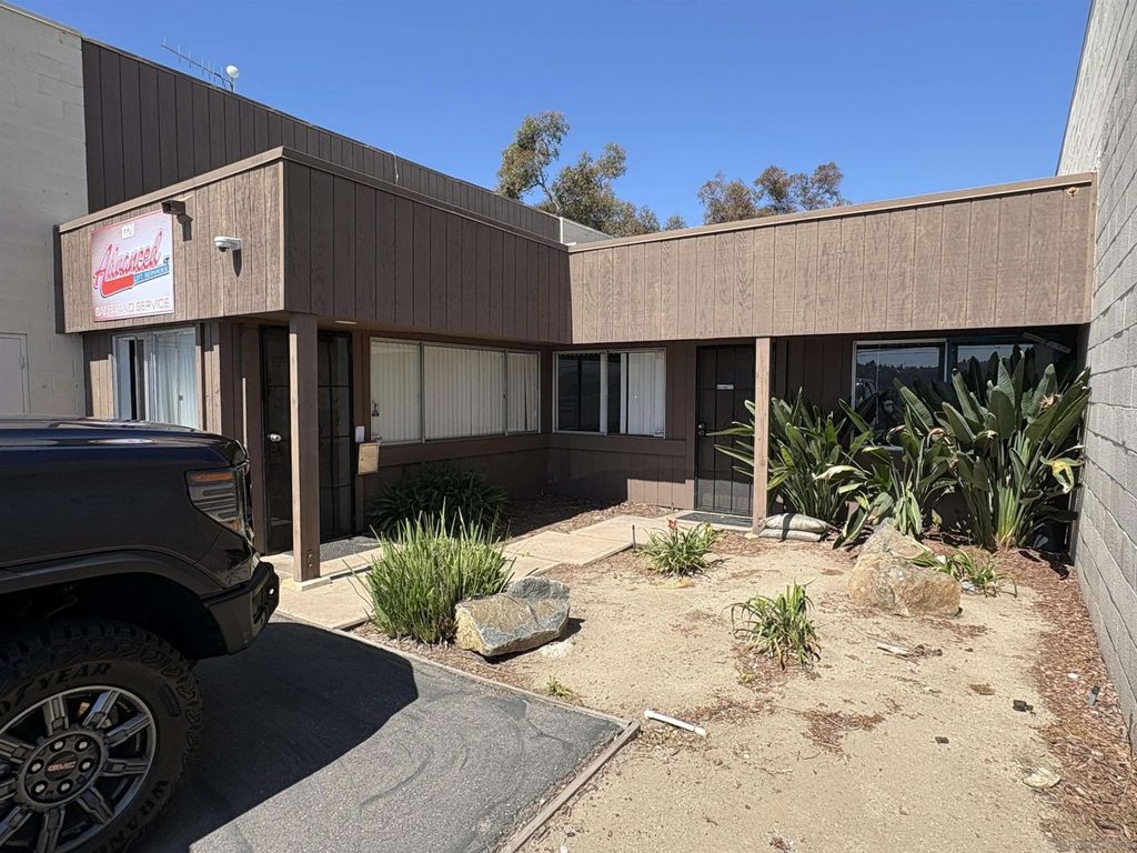 Photo of 1320 Hill St, El Cajon, CA 92020 (MLS # 260011765)