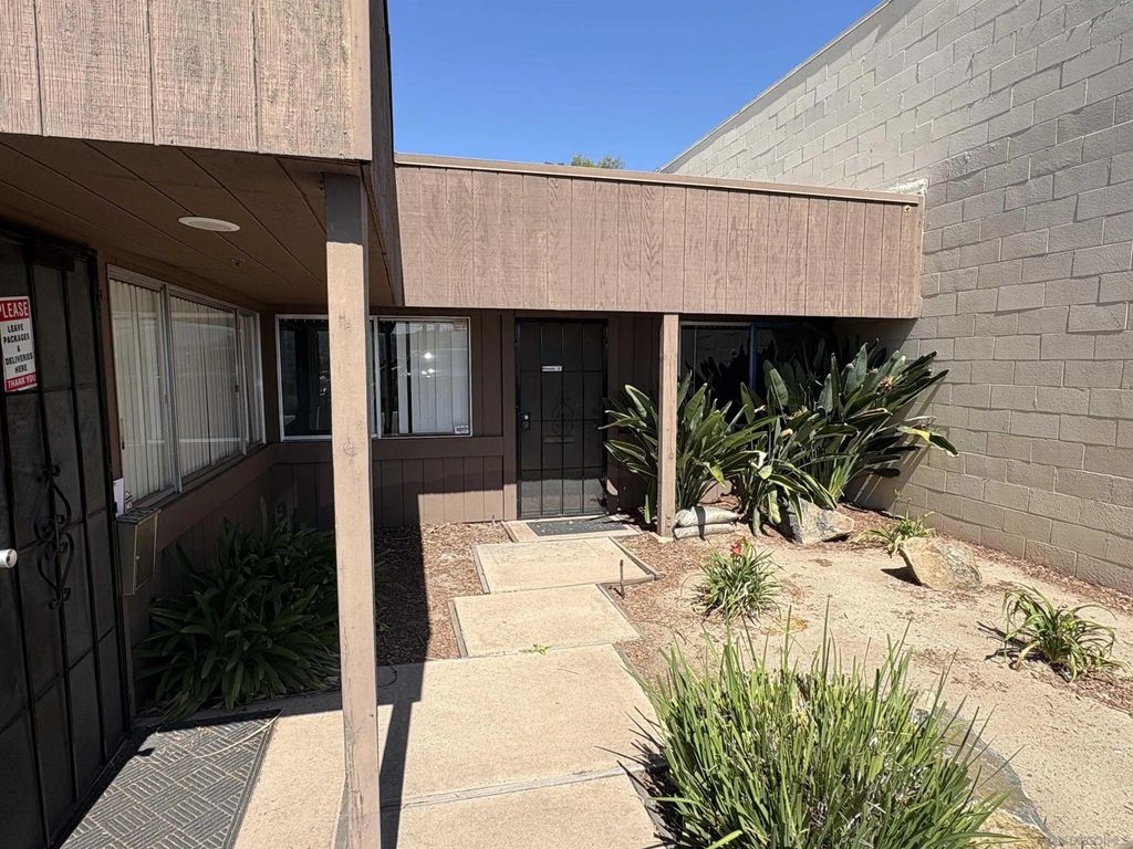 Photo of 1320 Hill St, El Cajon, CA 92020 (MLS # 260011765)