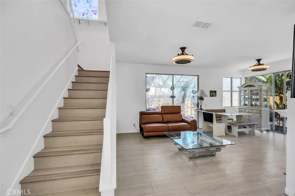 9497 Compass Point South