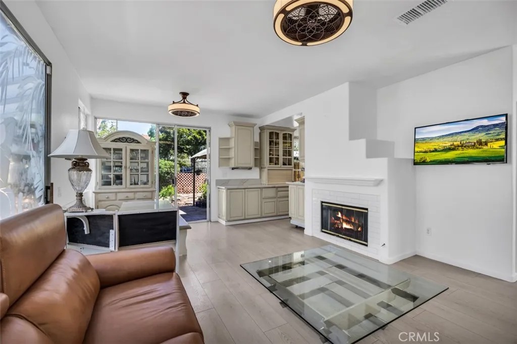 9497 Compass Point South