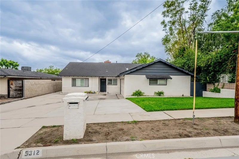 5312 N Mountain View
