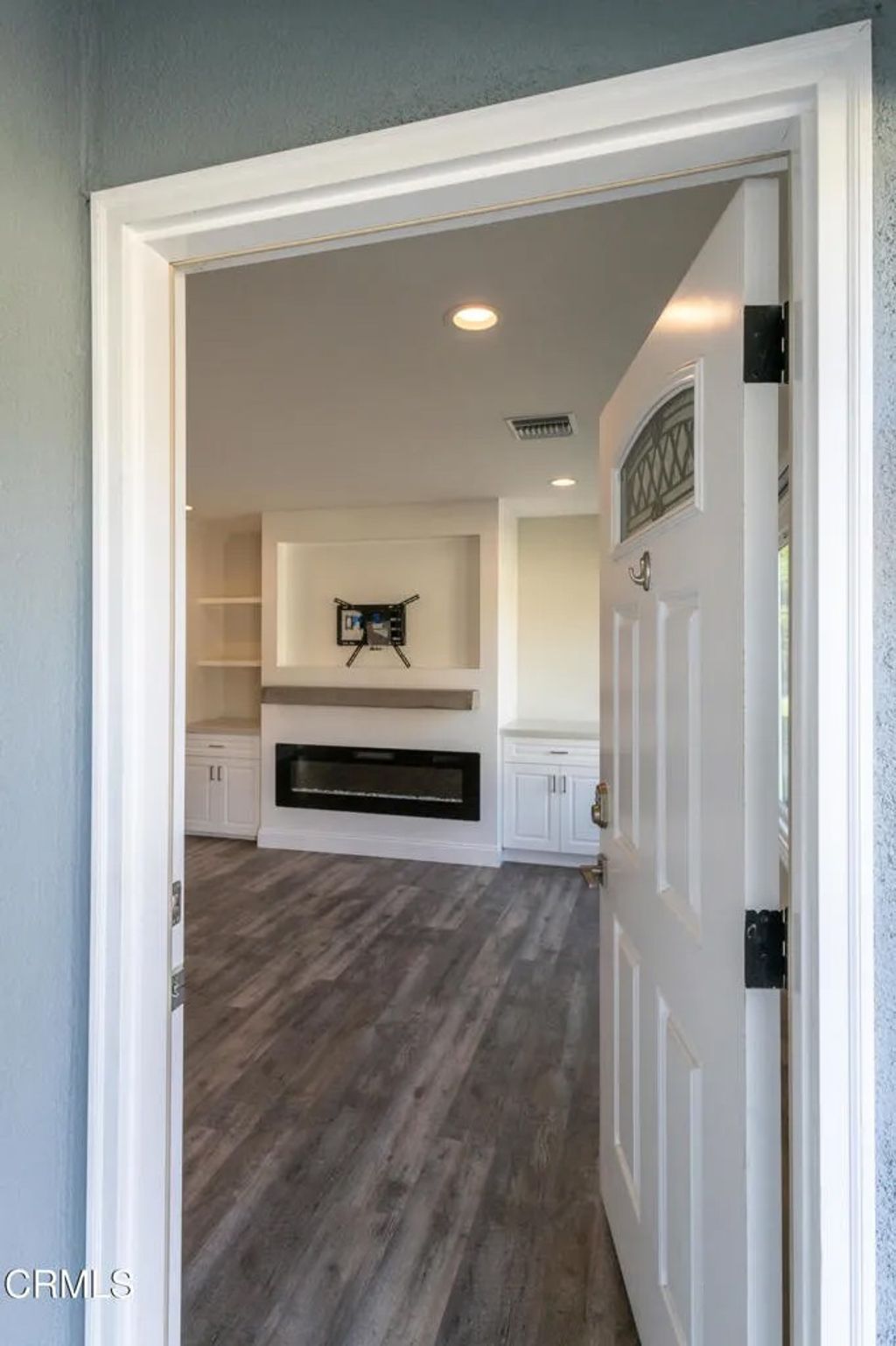 Photo of 1720 E Linfield Street, Glendora, CA 91740 (MLS # P1-25464)