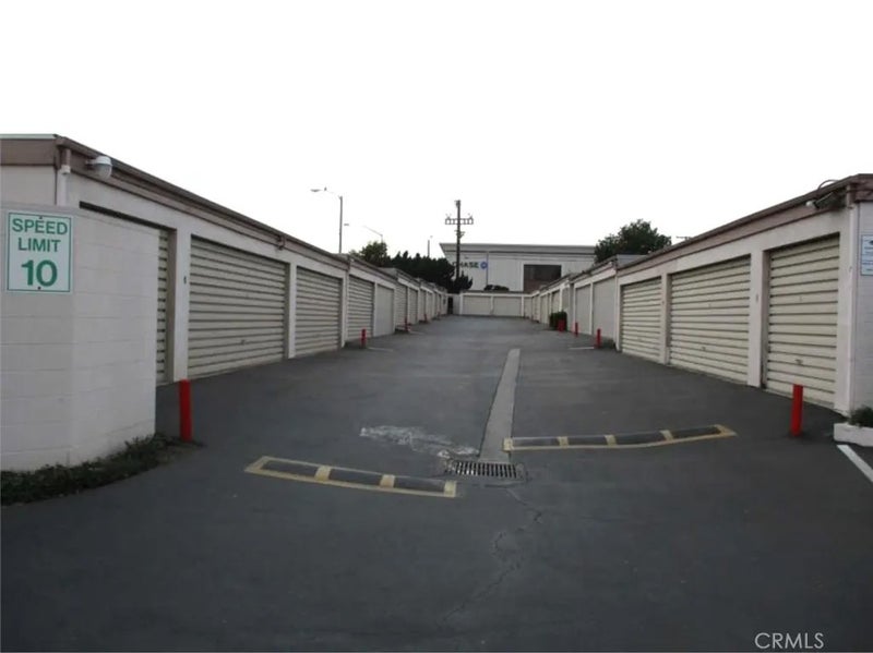 777 E Valley 125