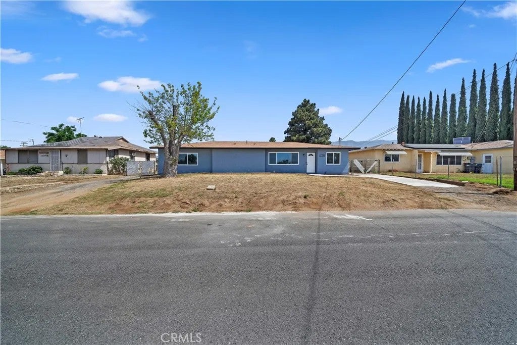 Photo of 1136 E 12th ST, Beaumont, CA 92223 (MLS # IV26123302)