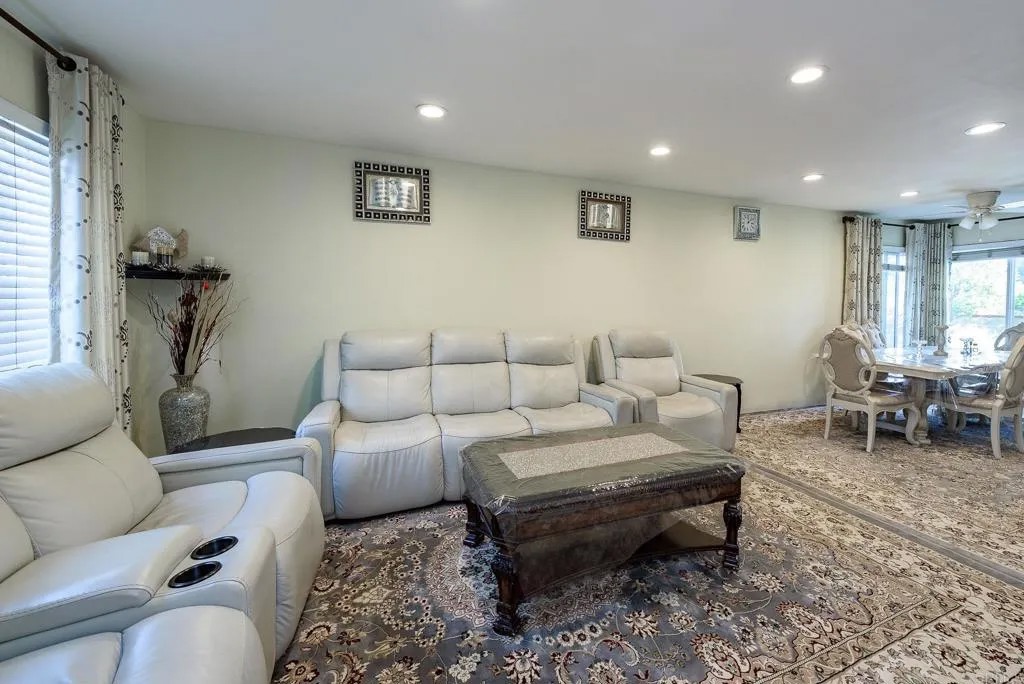 9378 Twin Mountain Circle