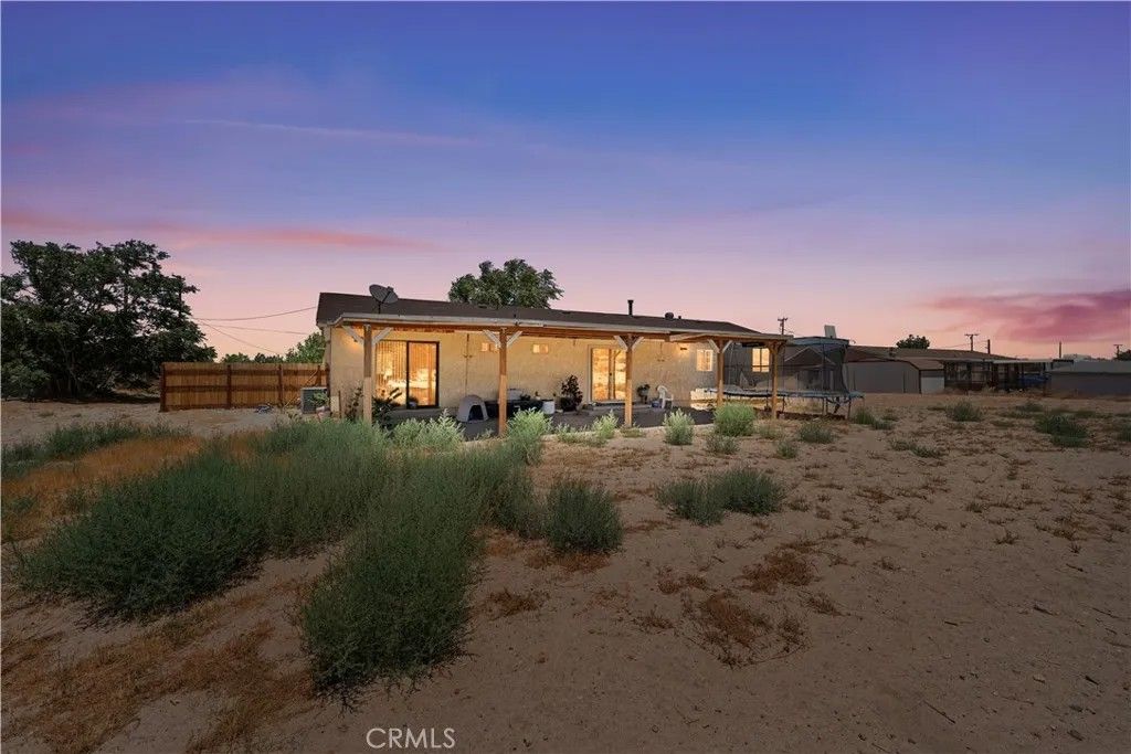 Photo of 11138 E Avenue R2, Littlerock, CA 93543 (MLS # SR25280761)