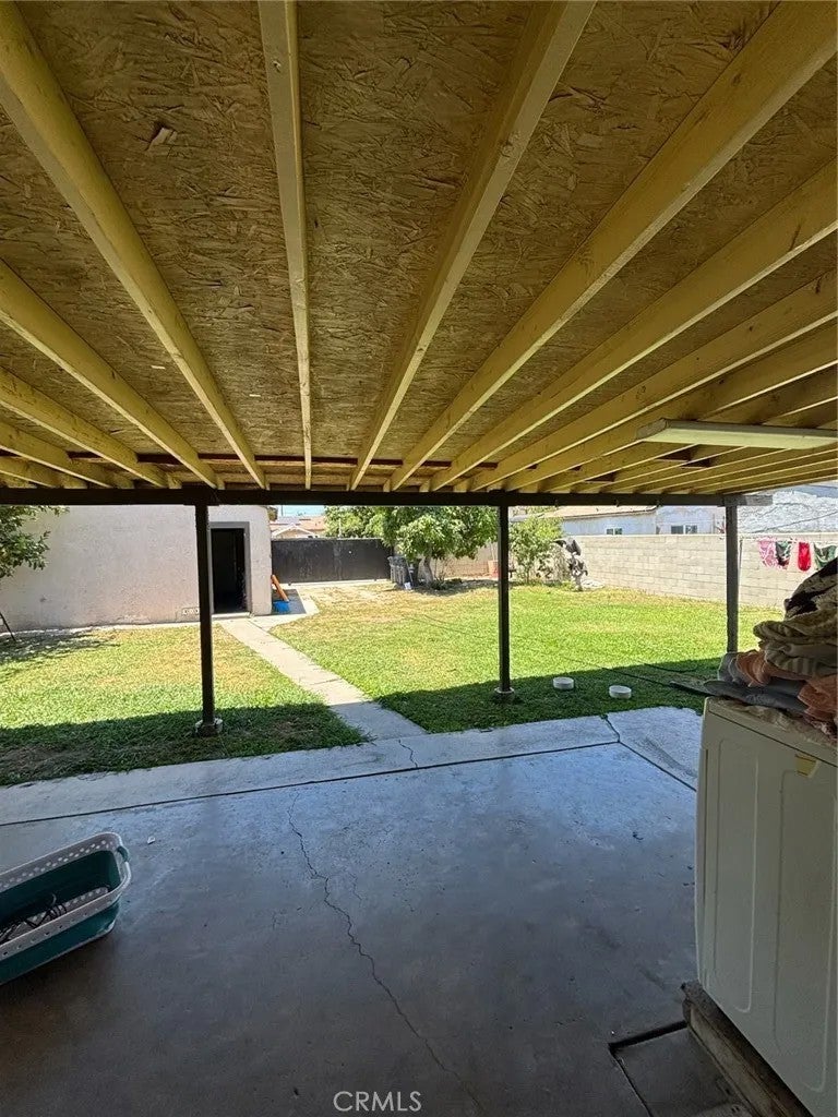 310 N Mountain View