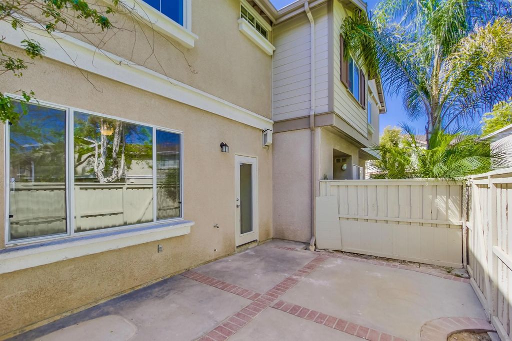 Photo of 1201 Trapani Cv #4, Chula Vista, CA 91915 (MLS # 250046353)