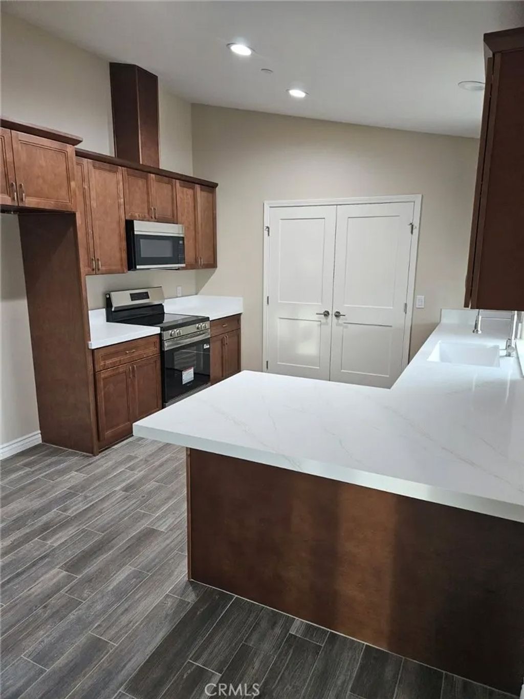 Photo of 20495 Zuni Road, Apple Valley, CA 92307 (MLS # HD26033380)