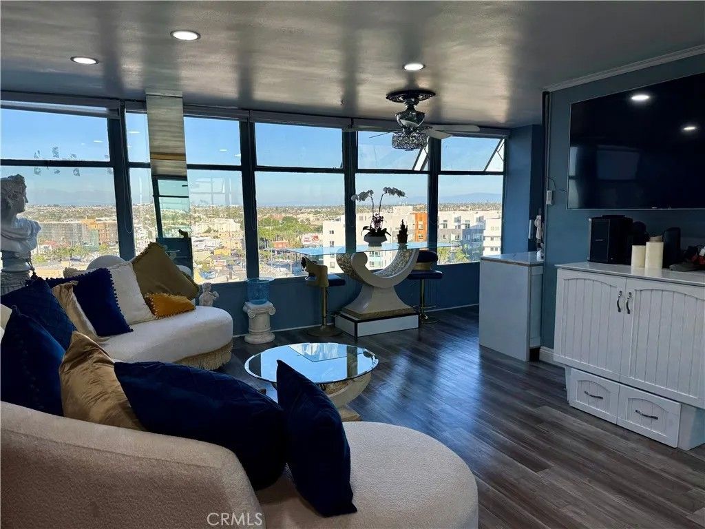 Photo of 100 Atlantic Avenue #1012, Long Beach, CA 90802 (MLS # RS26013356)