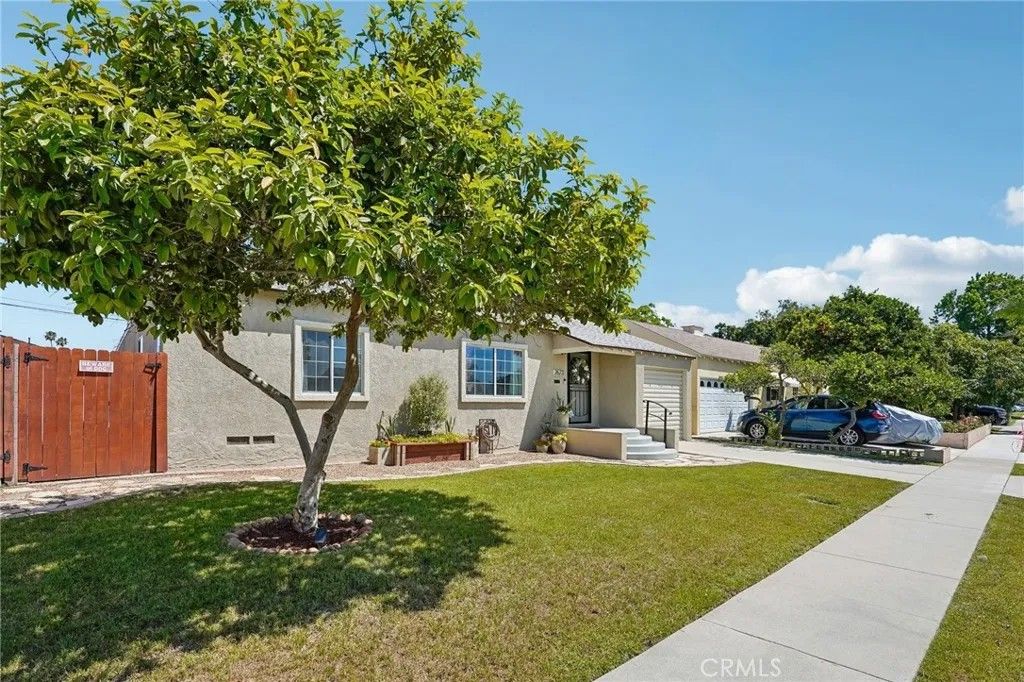 Photo of 2623 E 219th Street, Long Beach, CA 90810 (MLS # PW26088487)