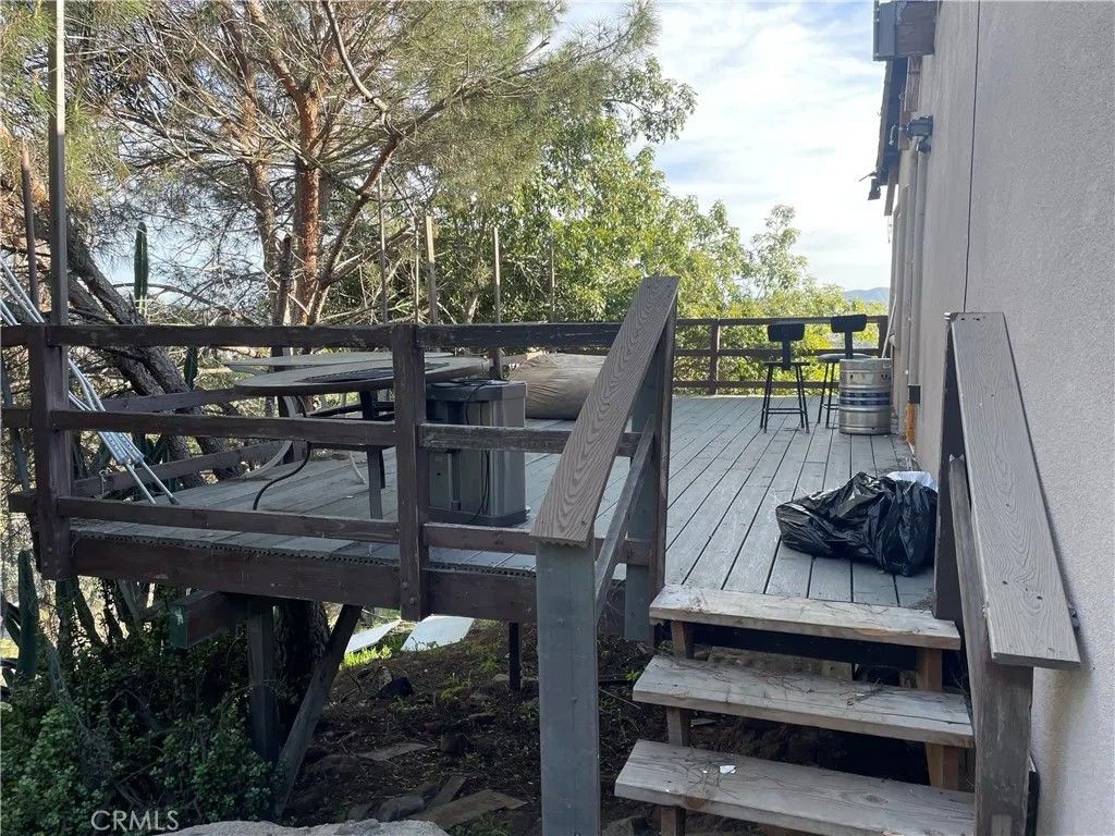 Photo of 1412 pine Heights, San Marcos, CA 92069 (MLS # SR26006751)