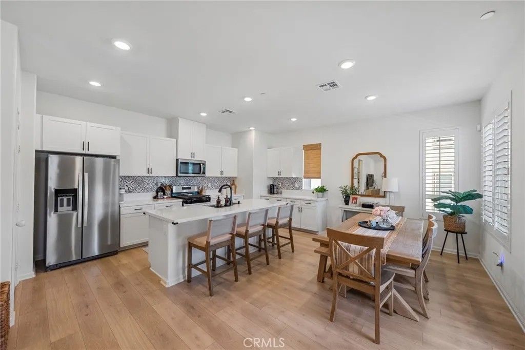 Photo of 1060 Kendale Way, Vista, CA 92081 (MLS # SW25134184)