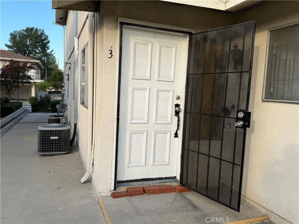 Photo of 18131 Via Amorosa, Rowland Heights, CA 91748 (MLS # PF25279144)
