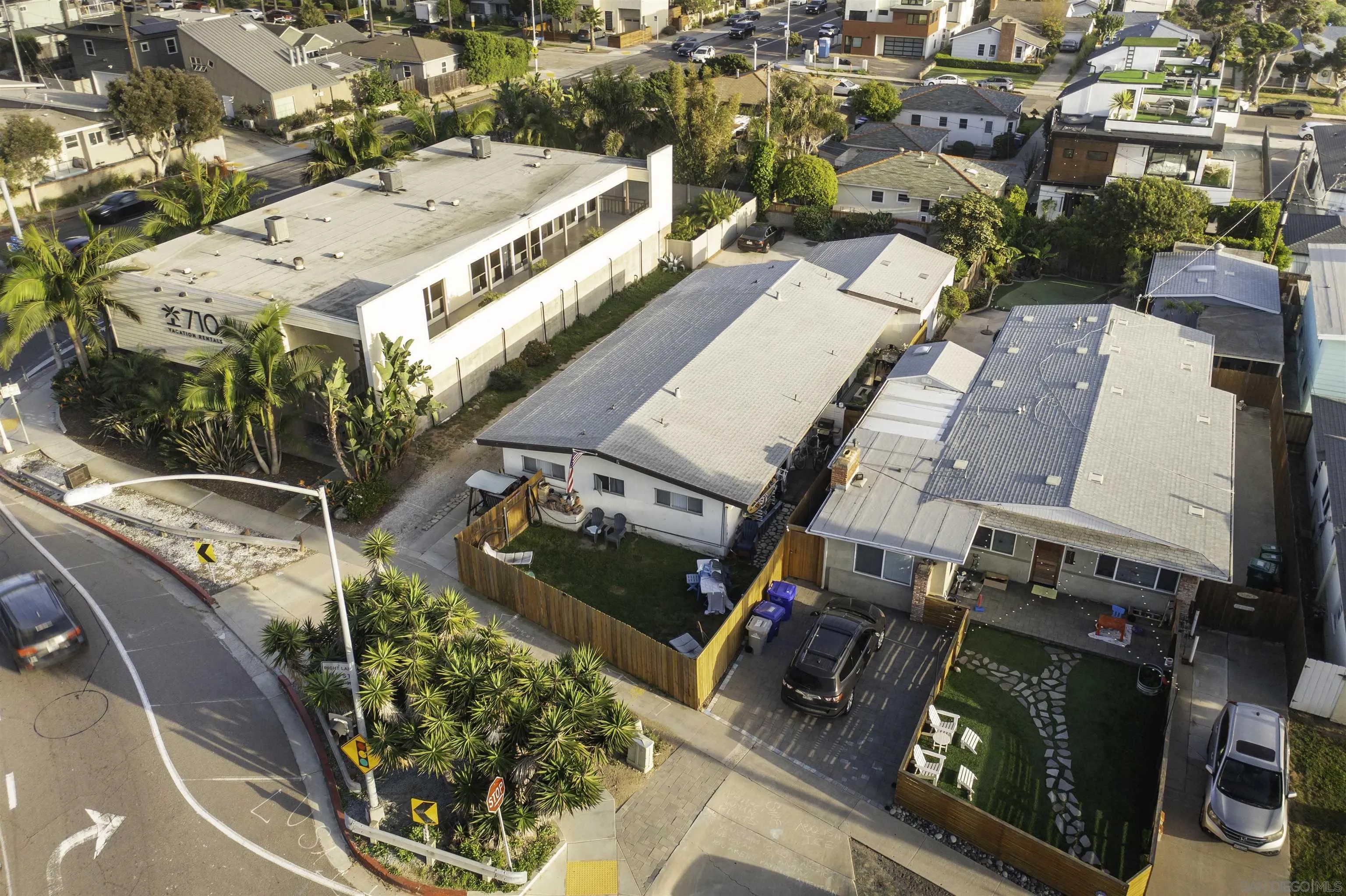 4980-82 La Jolla Blvd