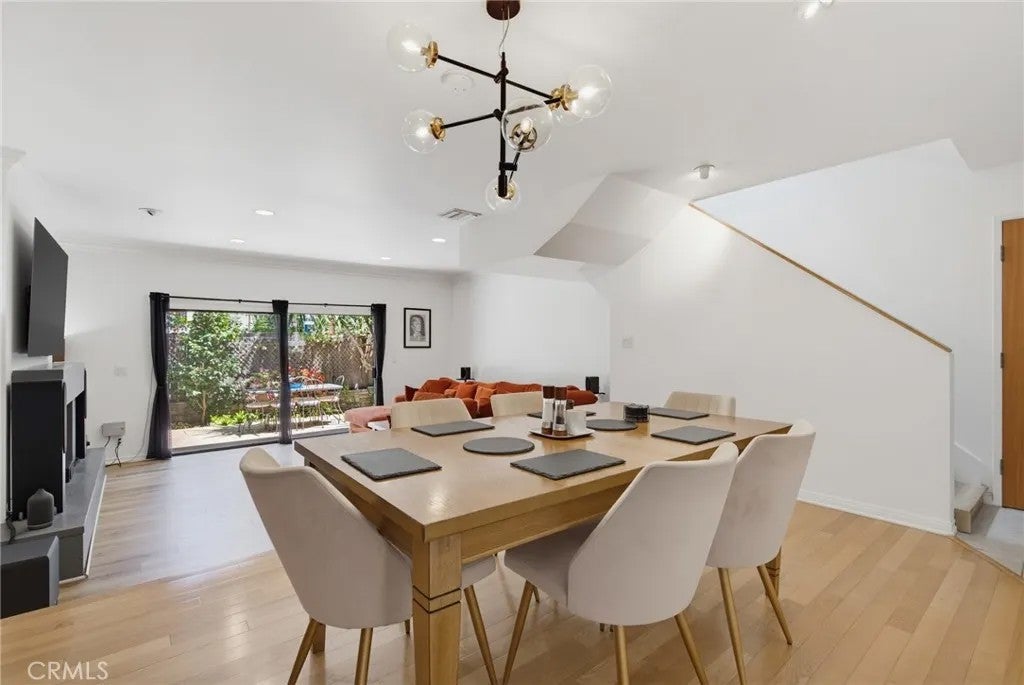 1850 Midvale Avenue 13