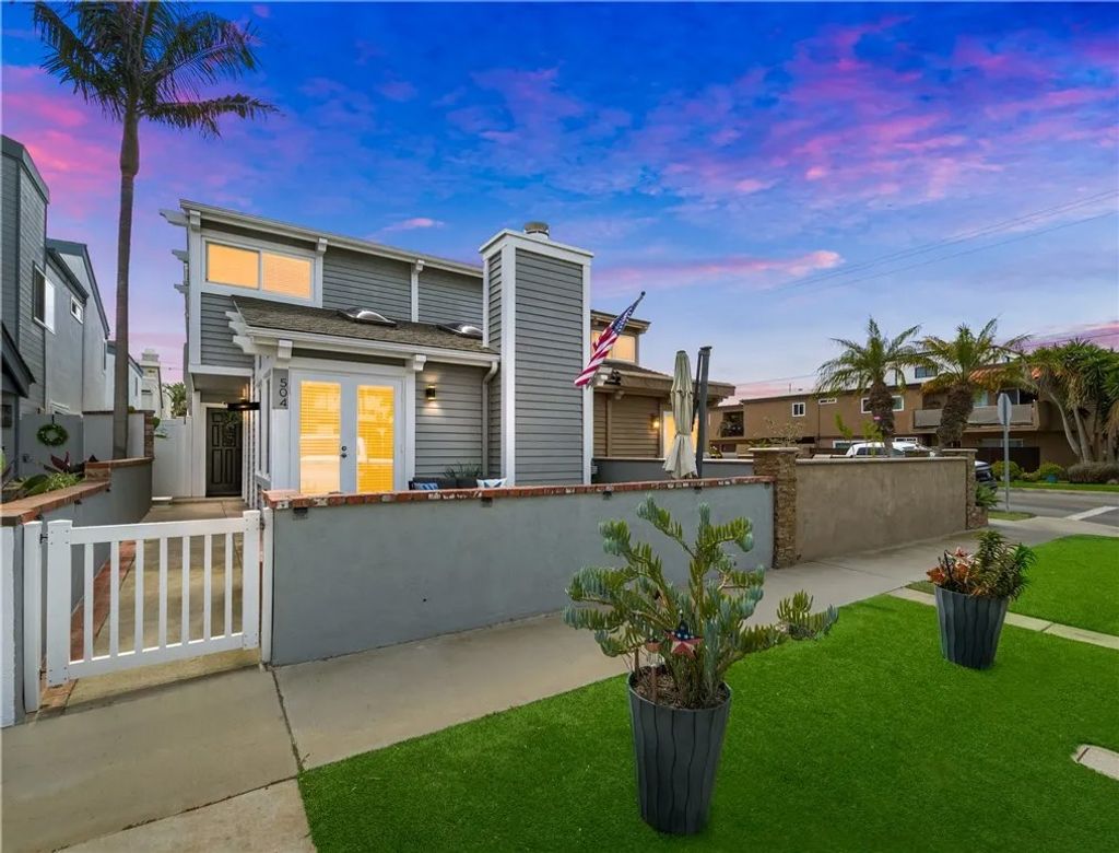 Photo of 504 20th St, Huntington Beach, CA 92648 (MLS # PW26067220)