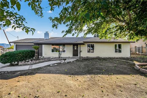 16395 Allthorn Hesperia CA 92345