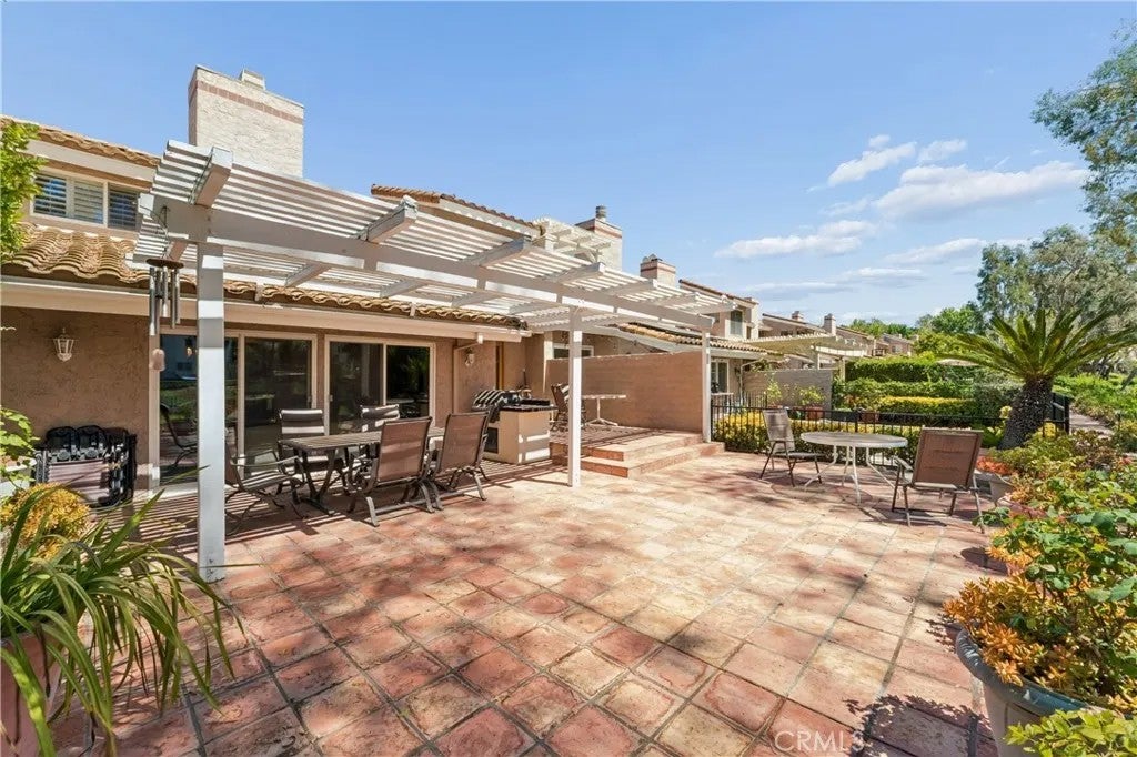 23122 Park Sorrento