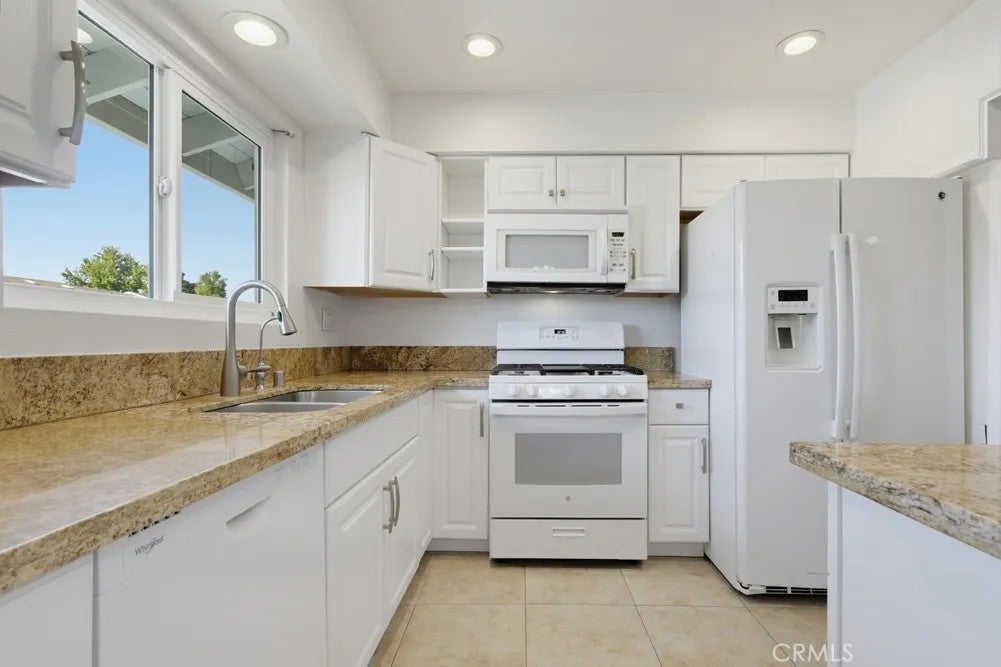 Photo of 3615 Vista Bella #35, Oceanside, CA 92057 (MLS # SW26217180)