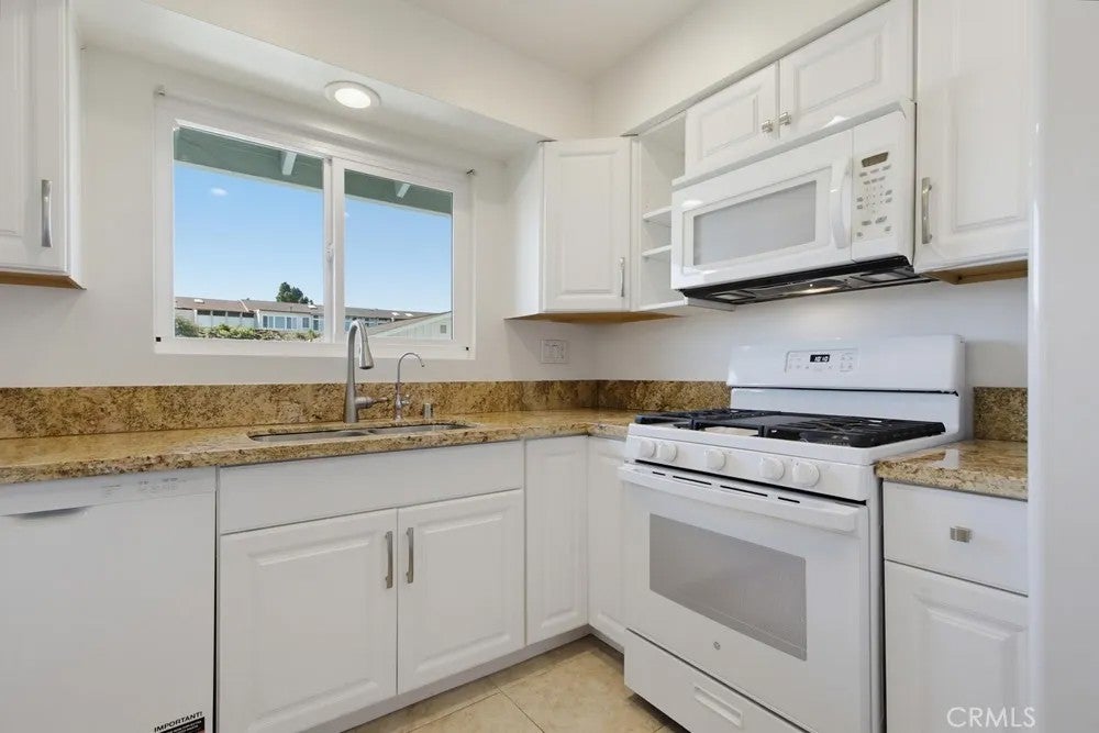 Photo of 3615 Vista Bella #35, Oceanside, CA 92057 (MLS # SW26217180)