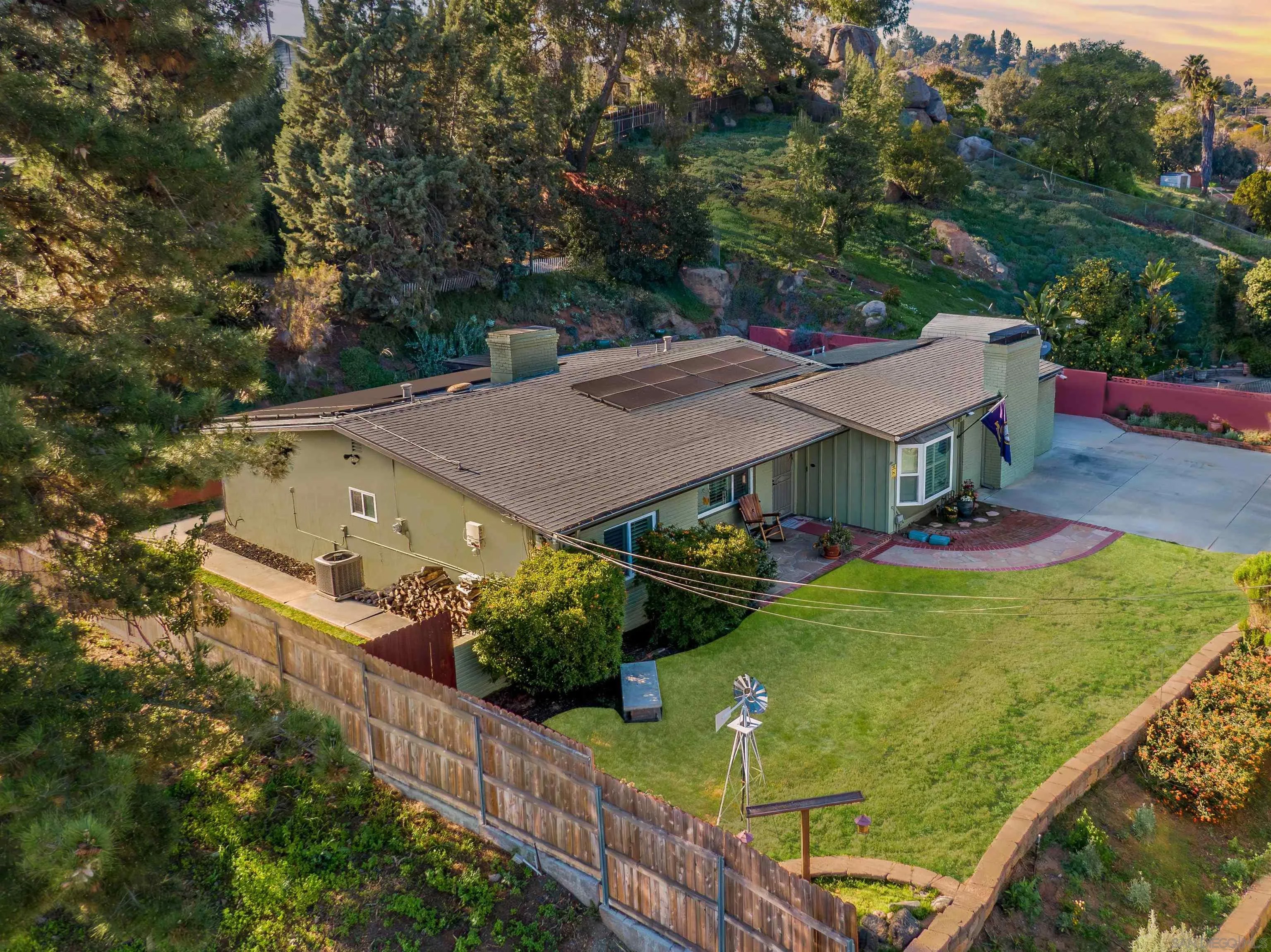 1912-1914 Jalisco Rd