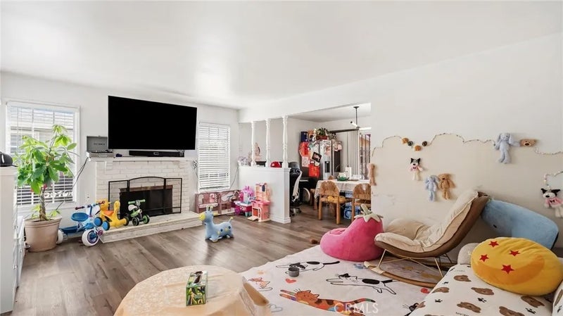 10220 Randwick Drive